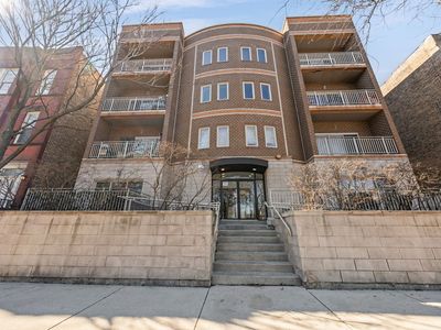 1928 N Kedzie Ave APT 103