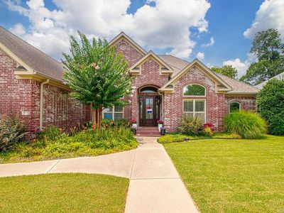 3807 Commonwealth Dr