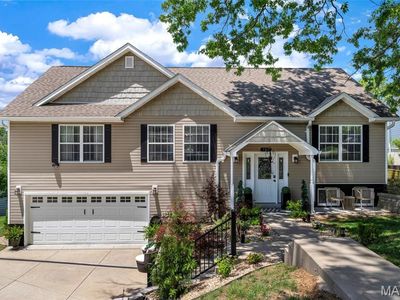 737 Hinder Dr