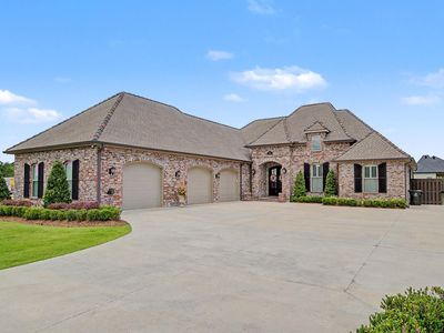 138 Independence Dr
