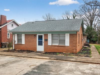 517 Grandin Rd