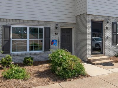 1802 Jackson Ave W APT 8