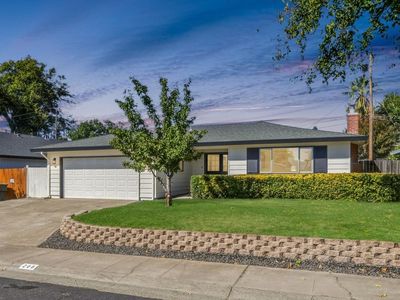 208 Baldwin Ave