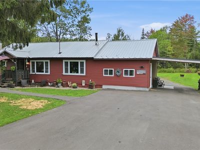 215 Spruce Dr N