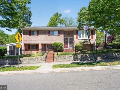 109 Van Buren St NW