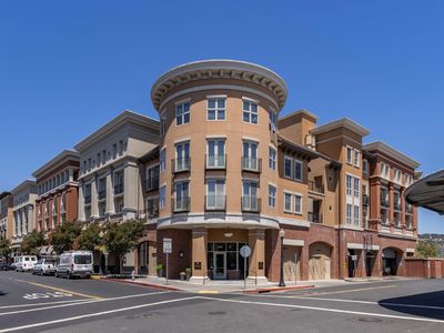 588 Main Street #212