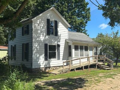 227 Arbor St E