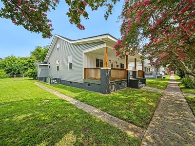 1907 Azalea Ave