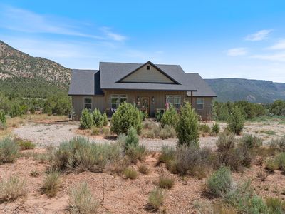 3014 E Badger Way