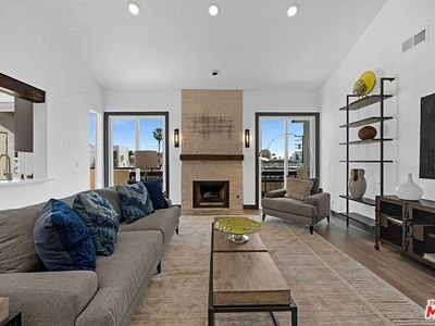 723 Westmount Dr APT 305