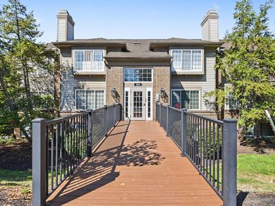 564 Cloverfield Ln APT 107