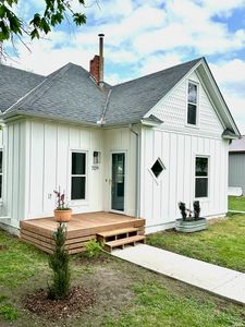 709 Iowa Ave