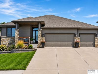 19312 Robin Dr