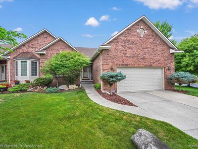 Property at 1518 Wildwood Ct, Flint, MI
