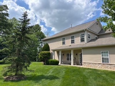 9069 Polaris Lakes Dr