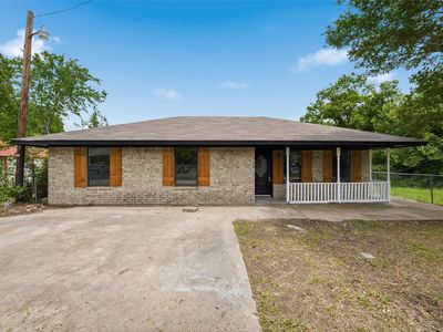 Property at 316 N Elm St, Mart, TX