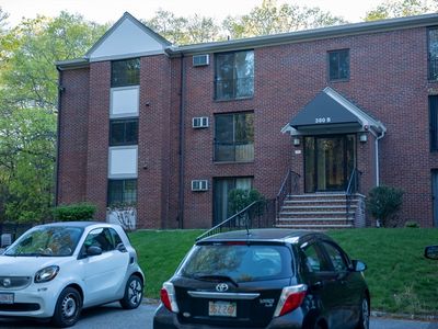 380 Great Rd APT B302