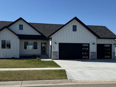 1834 E Briarwood Cir