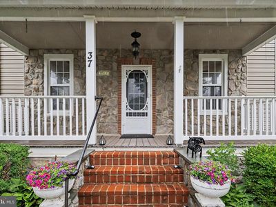 37 High St