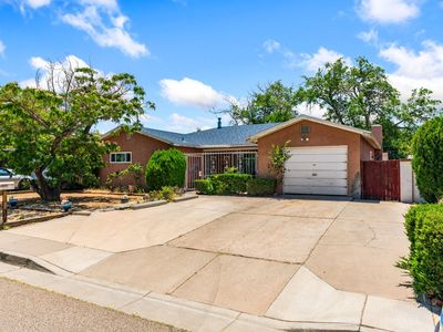 4016 Ponderosa Ave NE
