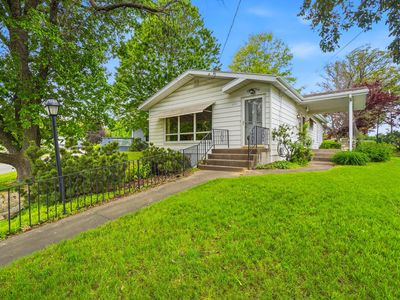 1111 Robin Rd