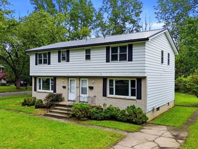 211 Marine Dr