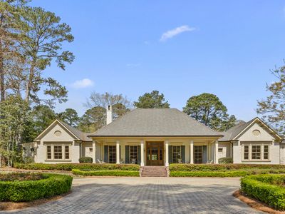 2526 Honeysuckle Ln