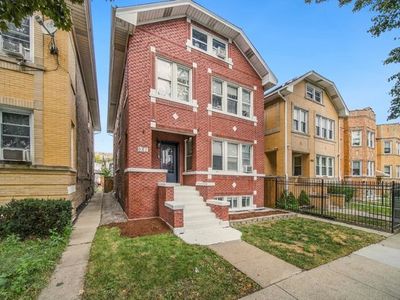 5344 W Drummond Pl