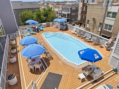 1008 Wesley Ave #209