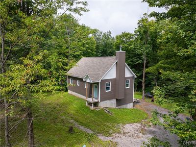 369 Twin Ponds Dr