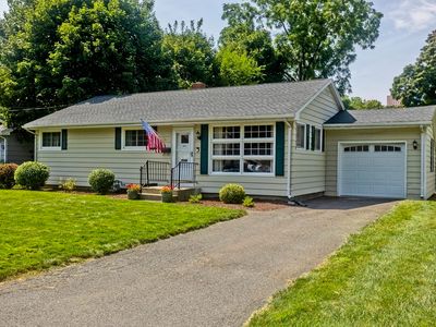 51 Merrick Ave