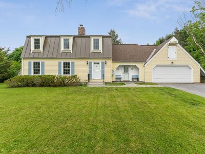 17 Brook Drive