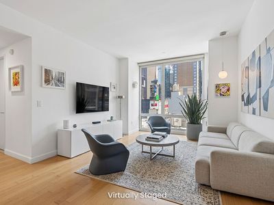 247 W 46th St APT 2405
