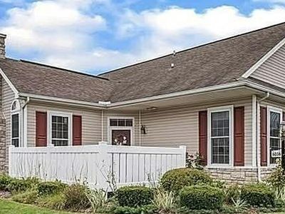 6036 Quarrys Edge Ln