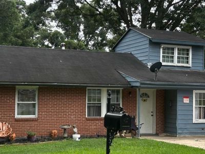 5405 Lee Cir