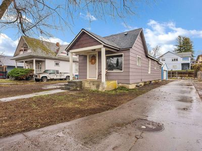 3707 E Bridgeport Ave