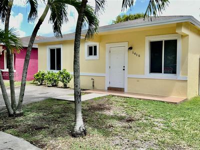 Property at 1615 SW 3rd Ct, Homestead, FL