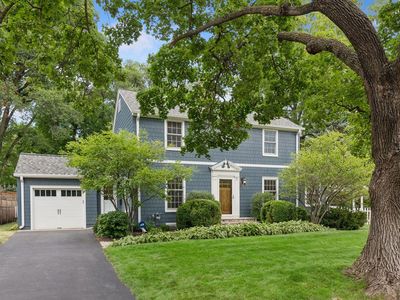 6 Edina Ct