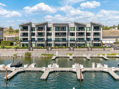 447 W Waterside Dr #102