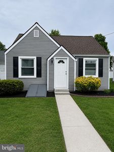 105 Harding Ave