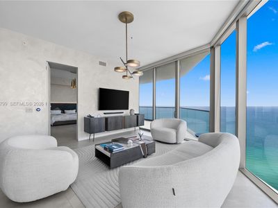 18975 Collins Ave Unit 3204