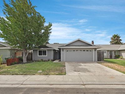 Property at 114 Evelyn Ct, Woodbridge, CA