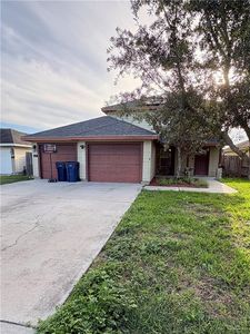 809 Santos Ave