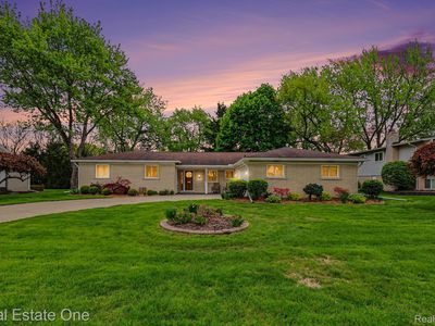 3888 Boulder Dr