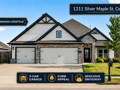 1211 Silver Maple St