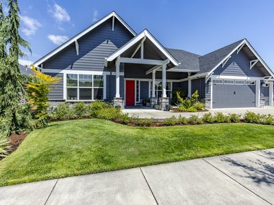 2243 Lathen Way