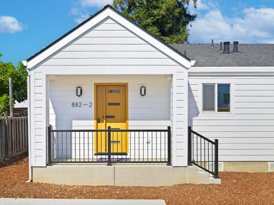882 S Almaden Ave #2