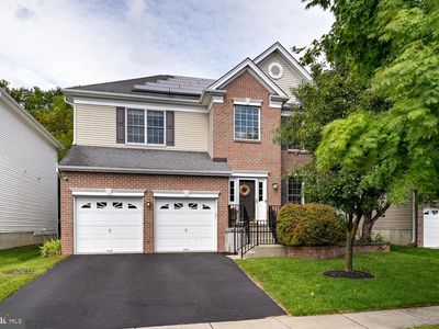 24 Devonshire Dr