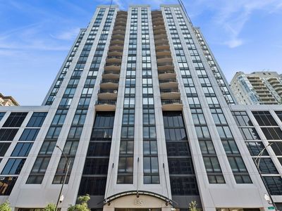 435 W Erie St APT 2104