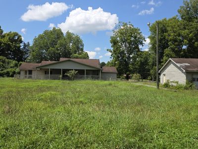7011 Shell Ln